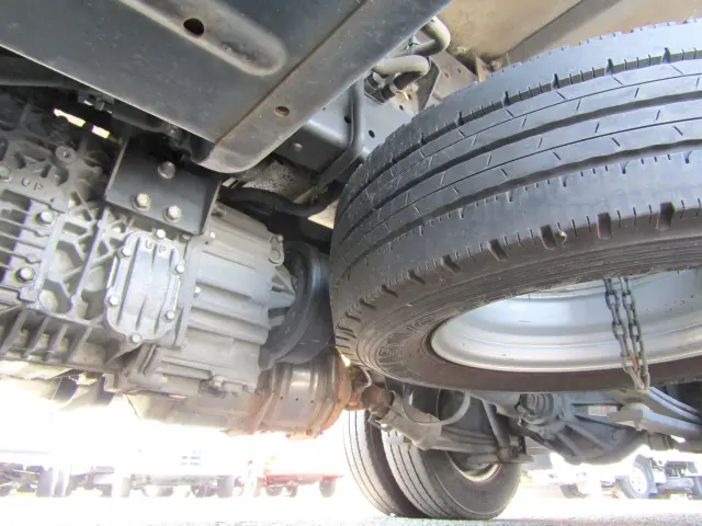 いすゞ エルフ TRG-NLR85AN(2WD)の写真42