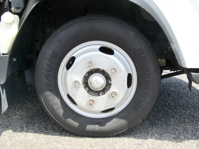 いすゞ エルフ TRG-NLR85AN(2WD)の写真44