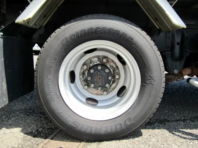 いすゞ エルフ TRG-NLR85AN(2WD)の写真47