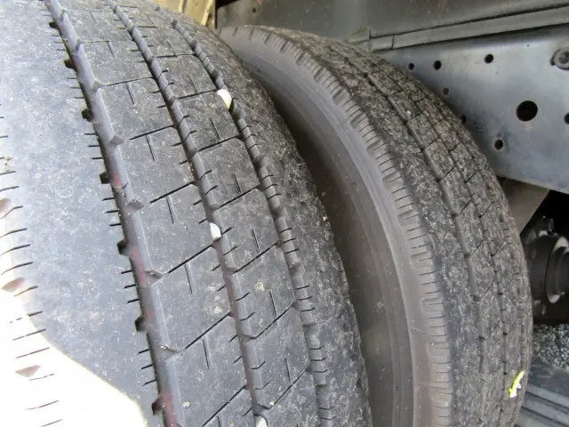 いすゞ エルフ TRG-NLR85AN(2WD)の写真49