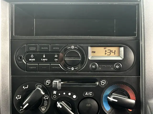 いすゞ エルフ TRG-NJS85A(4WD)の写真19