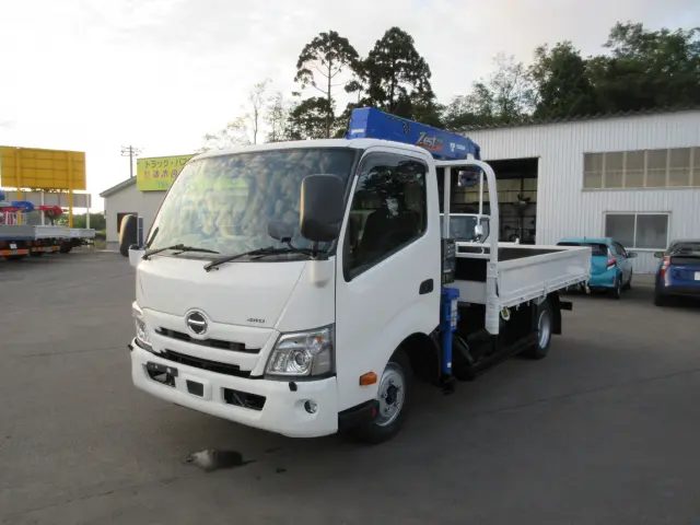 日野 デュトロ 2KG-XZU775M(4WD)の写真1