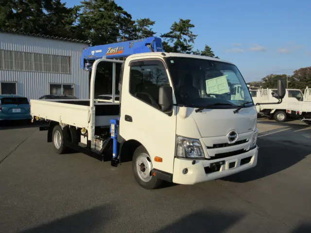 日野 デュトロ 2KG-XZU775M(4WD)の写真3