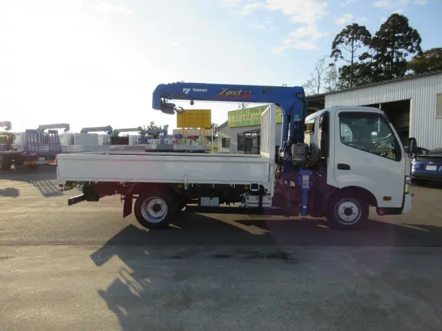 日野 デュトロ 2KG-XZU775M(4WD)の写真4