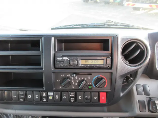 日野 デュトロ 2KG-XZU775M(4WD)の写真10