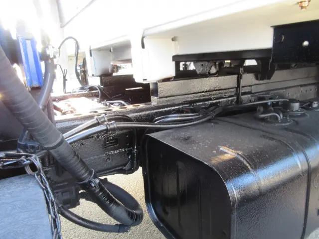 日野 デュトロ 2KG-XZU775M(4WD)の写真21