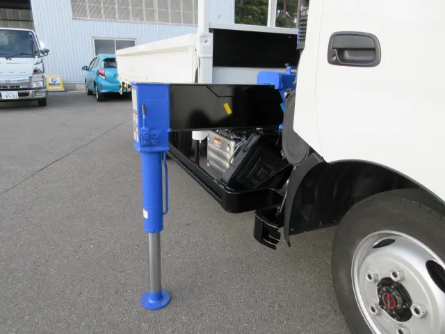 日野 デュトロ 2KG-XZU775M(4WD)の写真33