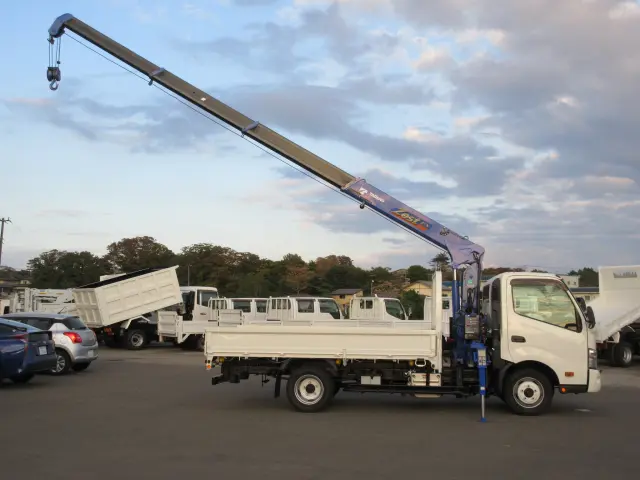 日野 デュトロ 2KG-XZU775M(4WD)の写真39