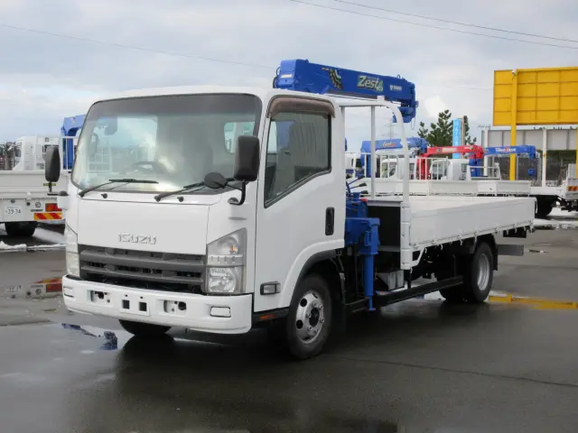 いすゞ エルフ TDG-NPS85AR(4WD)の写真1