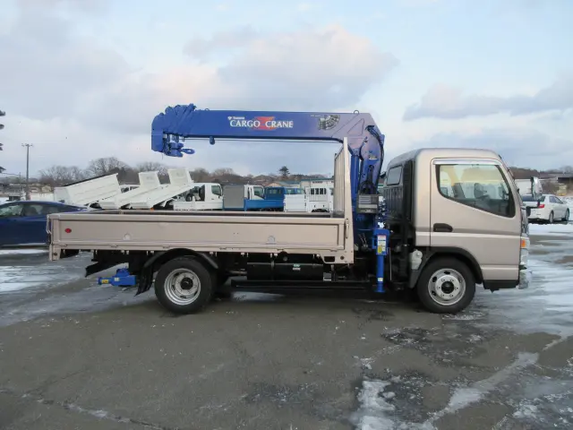 三菱 キャンター PA-FE83DEN(2WD)の写真8