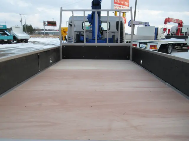 三菱 キャンター PA-FE83DEN(2WD)の写真9