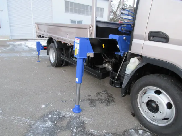 三菱 キャンター PA-FE83DEN(2WD)の写真19