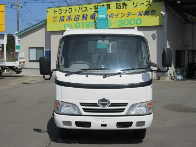 日野 デュトロ ＢＤＧ－ＸＺＵ３８８Ｍ(4WD)の写真2