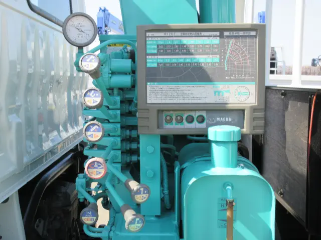 日野 デュトロ ＢＤＧ－ＸＺＵ３８８Ｍ(4WD)の写真13