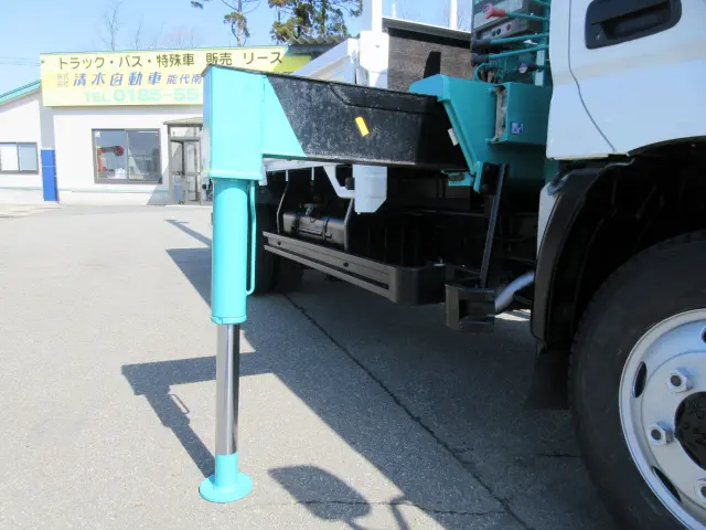 日野 デュトロ ＢＤＧ－ＸＺＵ３８８Ｍ(4WD)の写真25