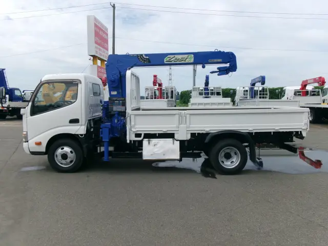 日野 デュトロ TKG-XZU695M(4WD)の写真4