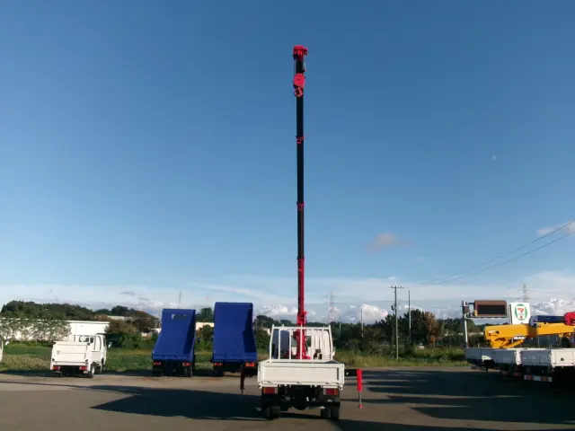 いすゞ エルフ TRG-NMR85ARの写真35