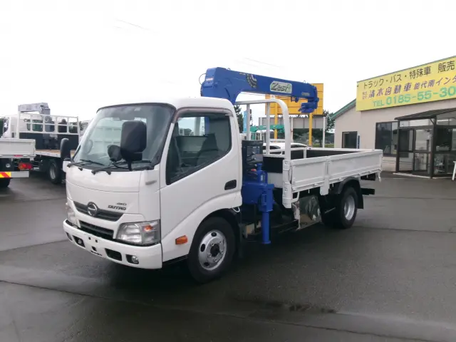日野 デュトロ TKG-XZU695M(4WD)の写真1