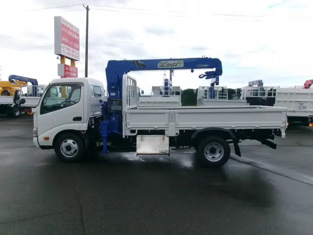日野 デュトロ TKG-XZU695M(4WD)の写真4