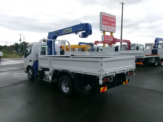 日野 デュトロ TKG-XZU695M(4WD)の写真5