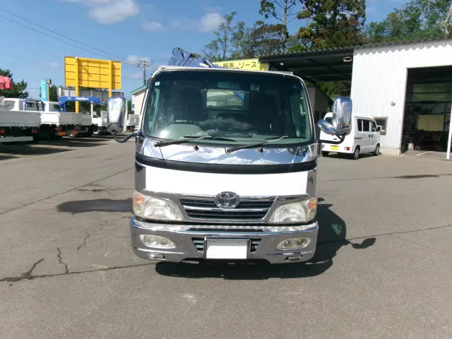 トヨタ ダイナ BDG-XZU508の写真2