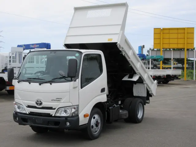 トヨタ ダイナ 2KG-XZU675D(4WD)の写真1