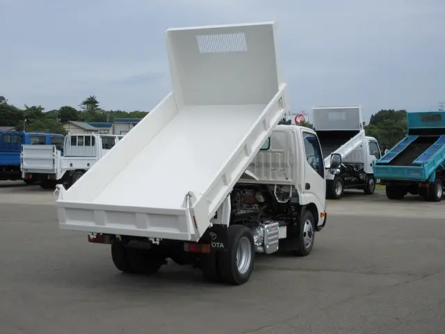 トヨタ ダイナ 2KG-XZU675D(4WD)の写真7