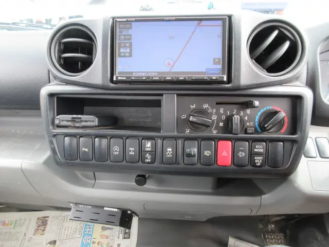 トヨタ ダイナ 2KG-XZU675D(4WD)の写真40