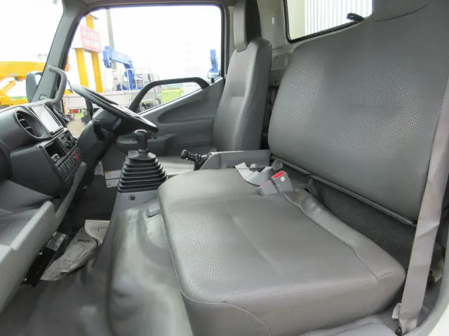 トヨタ ダイナ 2KG-XZU675D(4WD)の写真43