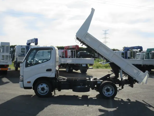 日野 デュトロ TKG-XZU675T(4WD)の写真4