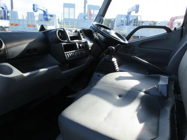 日野 デュトロ TKG-XZU675T(4WD)の写真25