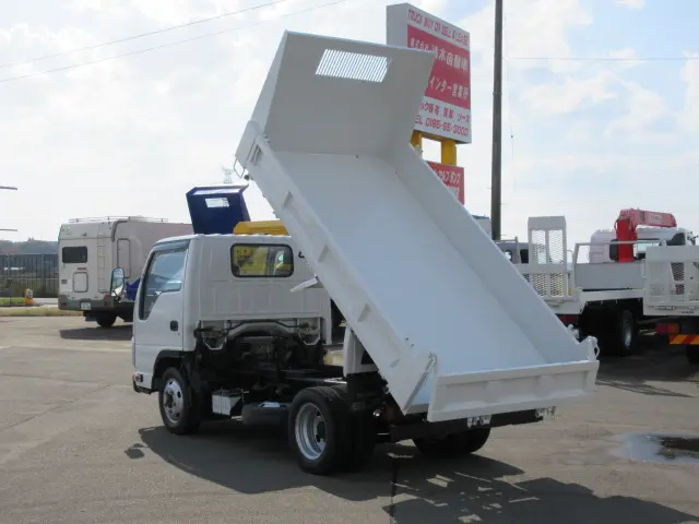 いすゞ エルフ TKG-NJS85AN(4WD)の写真5