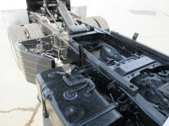 いすゞ エルフ TKG-NJS85AN(4WD)の写真13