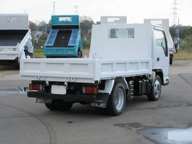 いすゞ エルフ TKG-NJS85AN(4WD)の写真24
