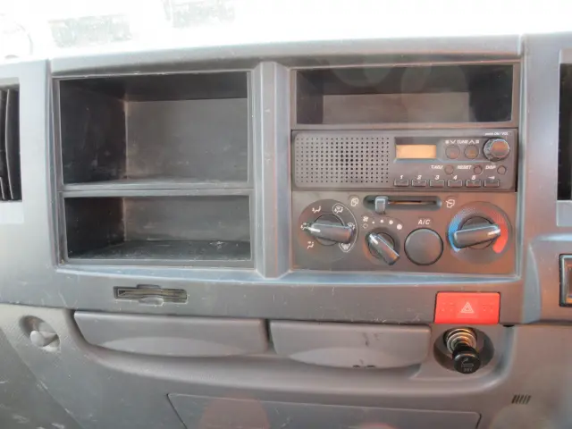 いすゞ エルフ TKG-NJS85AN(4WD)の写真30