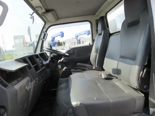 いすゞ エルフ TKG-NJS85AN(4WD)の写真34