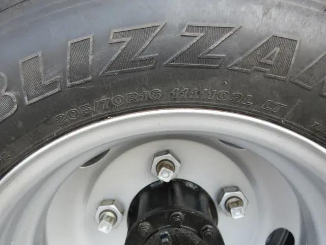 いすゞ エルフ TKG-NJS85AN(4WD)の写真49