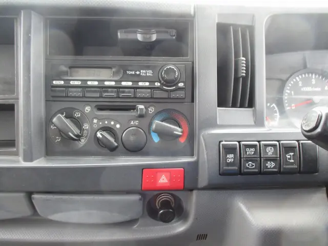 いすゞ エルフ BKG-NJR85ADの写真7