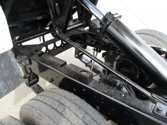 いすゞ エルフ BKG-NJR85ADの写真32