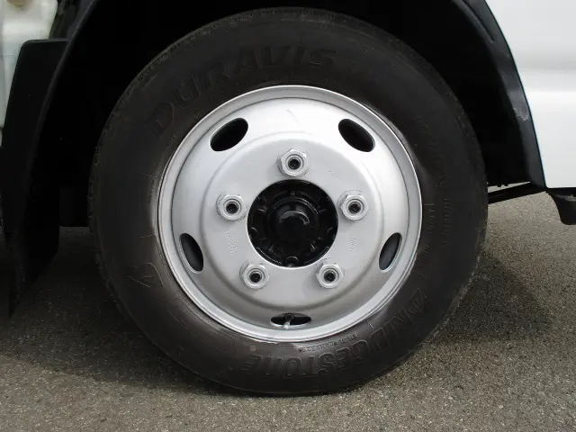 いすゞ エルフ BKG-NJR85ADの写真39