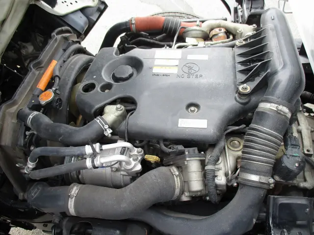 いすゞ エルフ BKG-NJR85ADの写真44