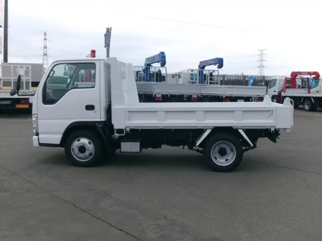いすゞ エルフ BDG-NKS85AD(4WD)の写真20