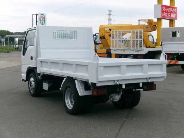 いすゞ エルフ BDG-NKS85AD(4WD)の写真21