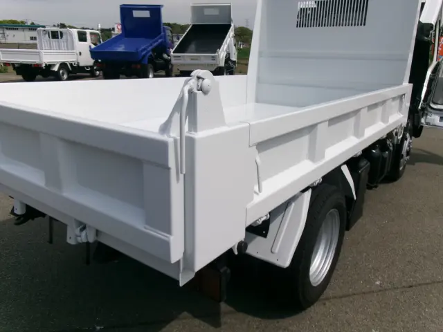 いすゞ エルフ BDG-NKS85AD(4WD)の写真27