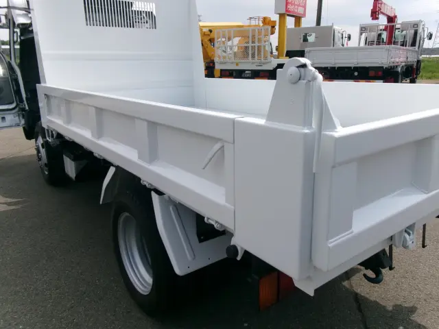いすゞ エルフ BDG-NKS85AD(4WD)の写真28