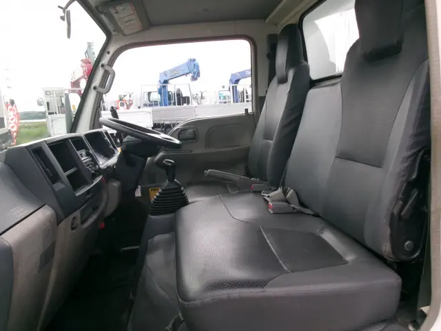 いすゞ エルフ BDG-NKS85AD(4WD)の写真30
