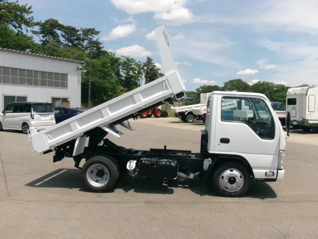 いすゞ エルフ NJR85AD(2WD)の写真8