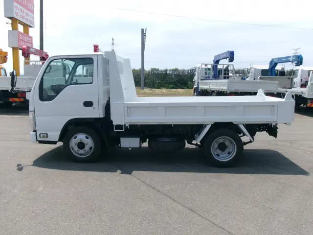 いすゞ エルフ NJR85AD(2WD)の写真40
