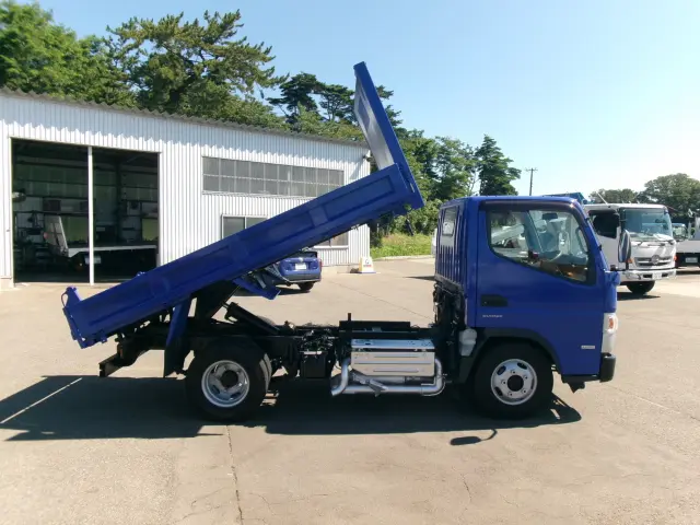 三菱 キャンター TKG-FDA40(4WD)の写真8