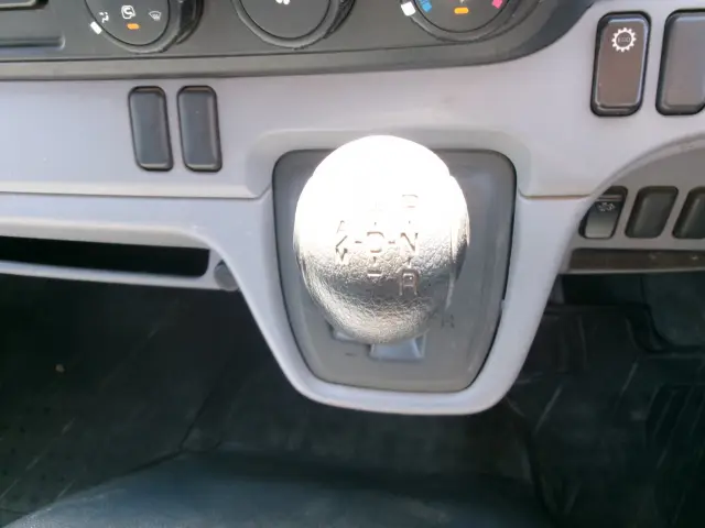 三菱 キャンター TKG-FDA40(4WD)の写真36
